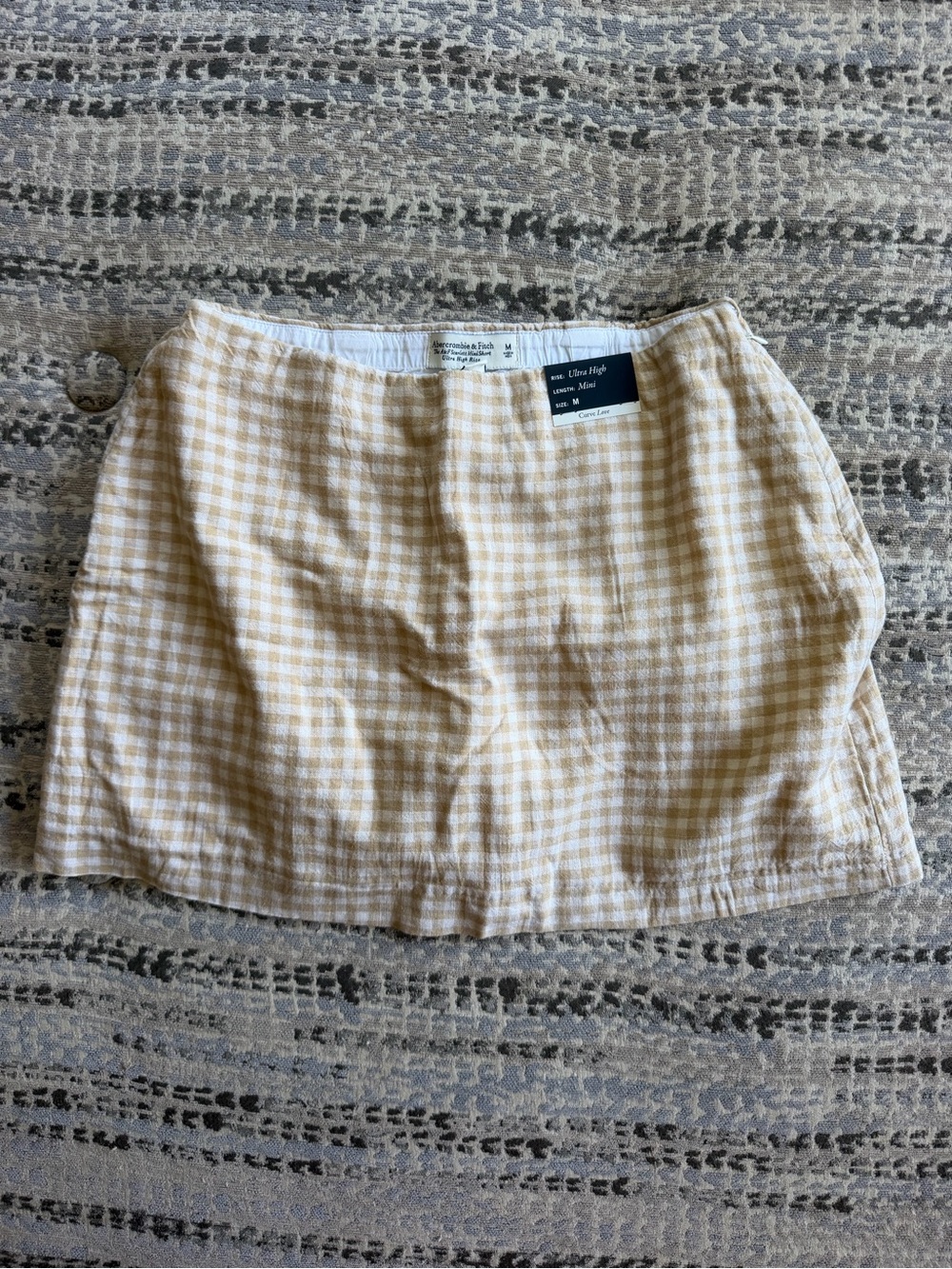 Abercrombie & Fitch Curve Love Cream and Tan Gingham Mini Skort